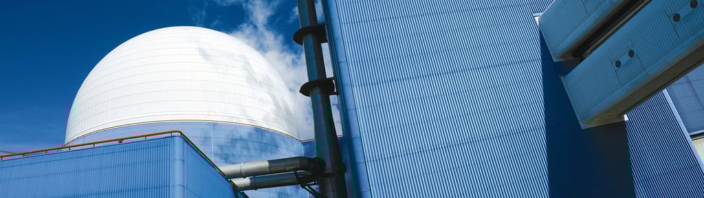 Sizewell nuclear plant reactor dome and other buildings with steam